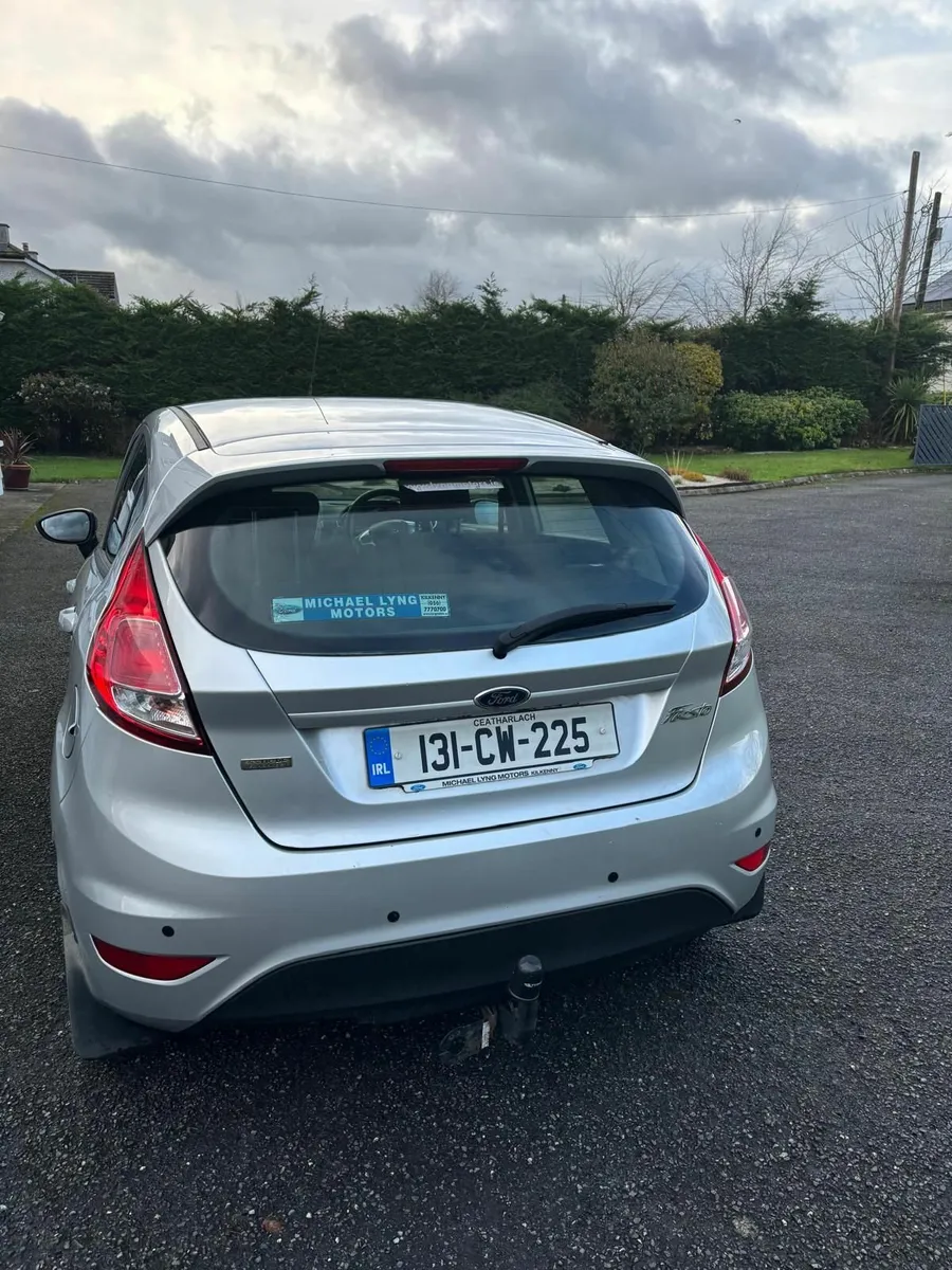 Ford Fiesta 2013 - Image 2