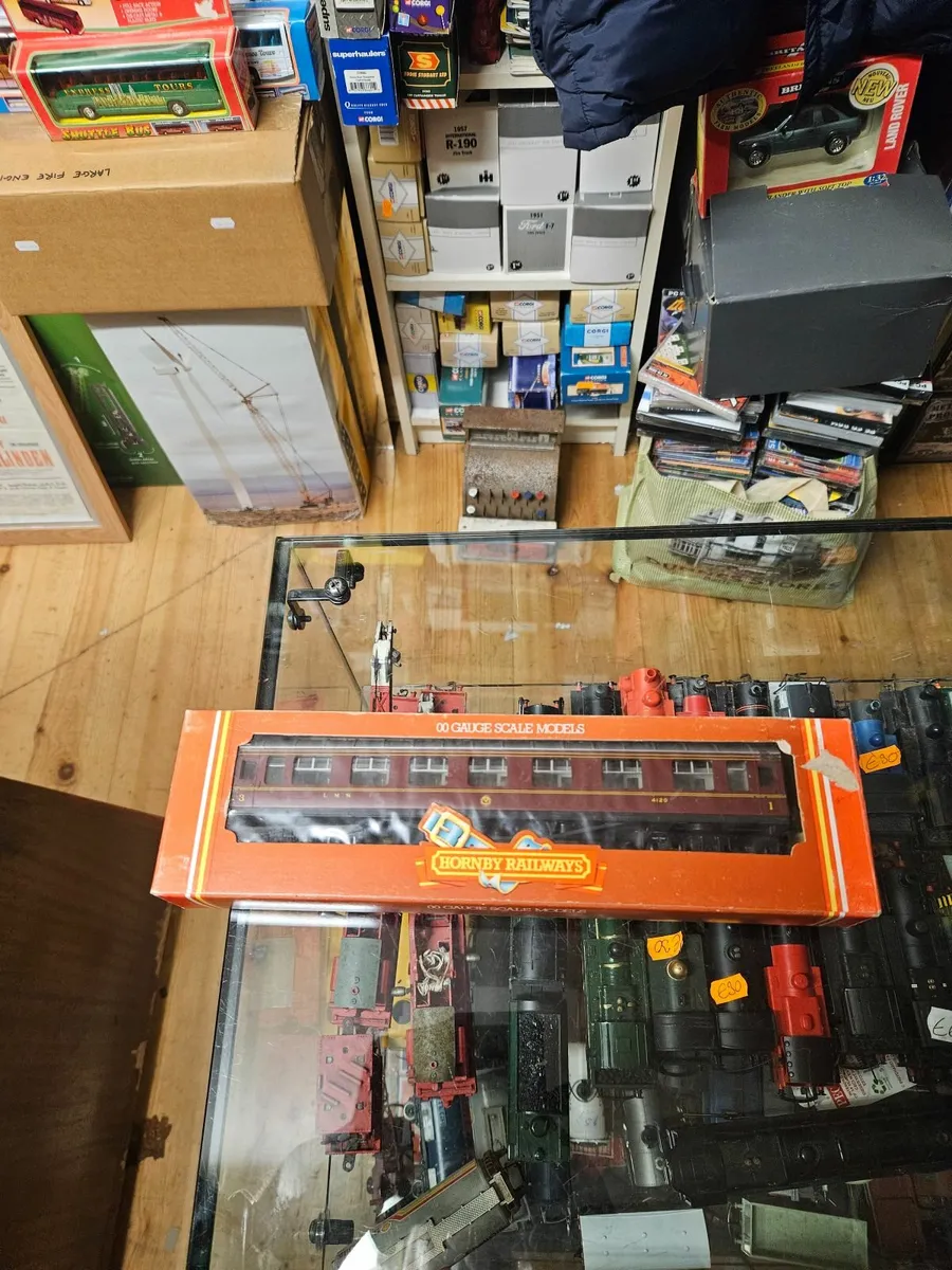 Hornby OO Gauge Carraige