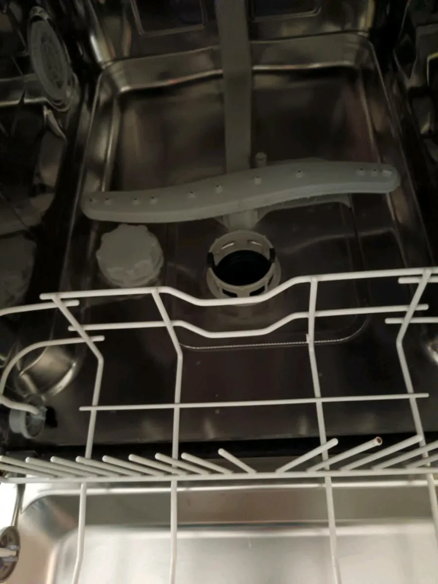 Dishwasher - Image 3