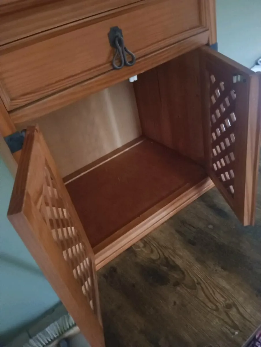 Beautiful locker or press , like new - Image 4