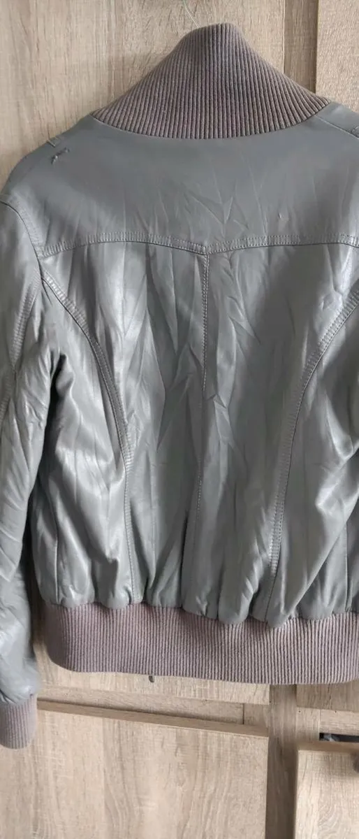 leather look jacket size UK 8 - Image 2