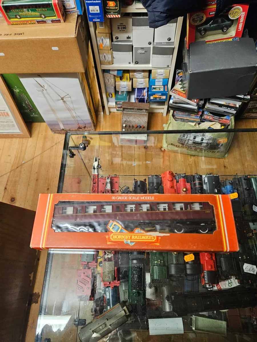 Hornby OO Gauge Carraige