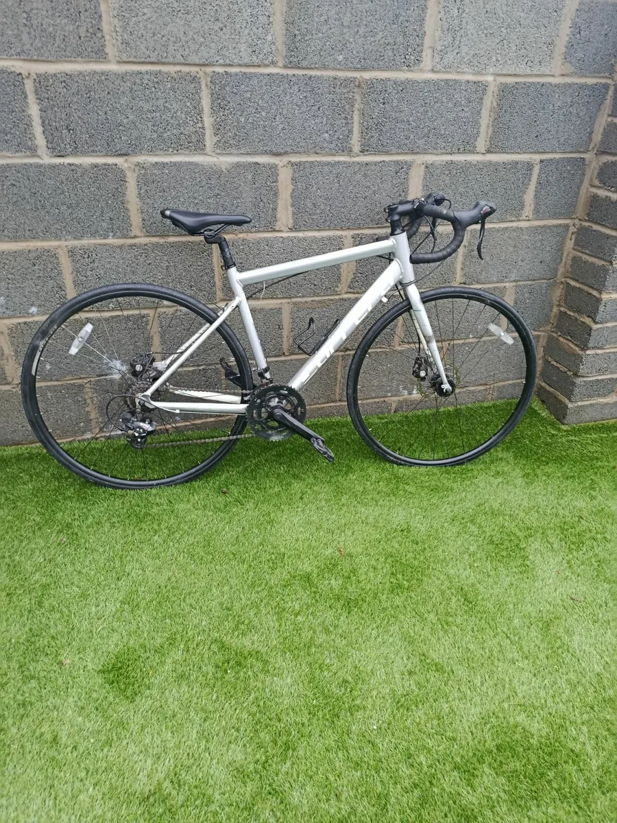 Ladies road bike - Image 3