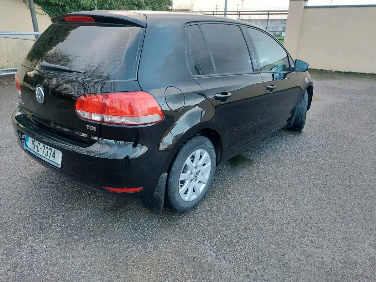 2010 vw golf 1.6 nct 9/26 tax 4/26 tax €200 - Image 1