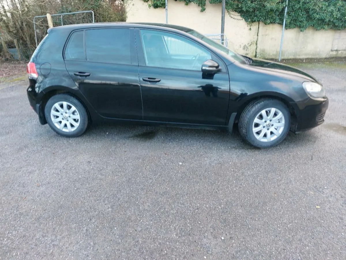 2010 vw golf 1.6 nct 9/26 tax 4/26 tax €200 - Image 3