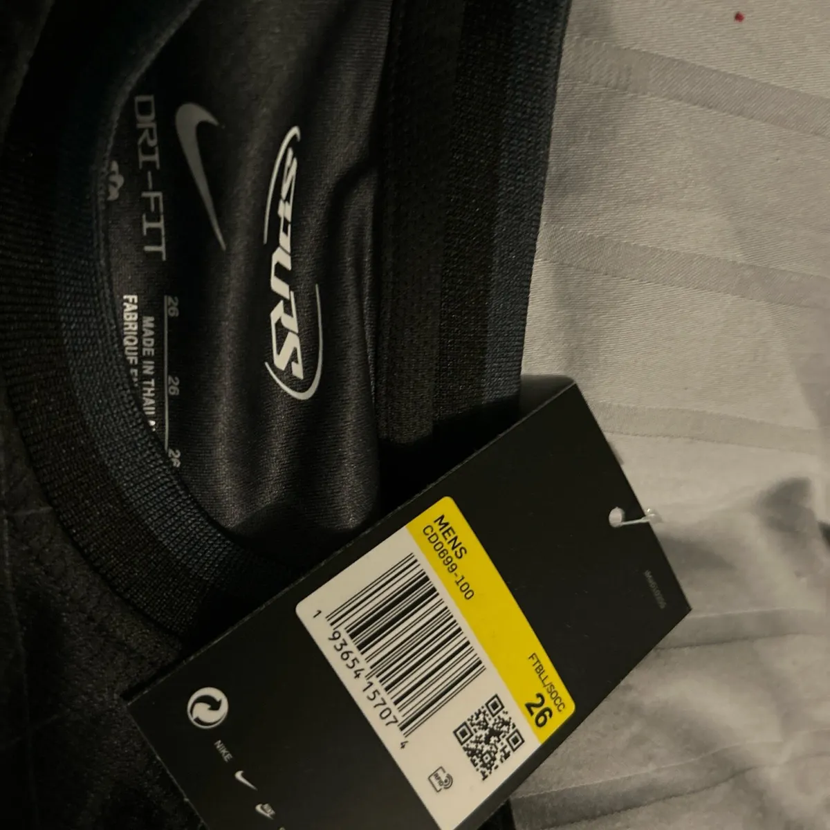 Spurs Away jersey and shorts 25/26 kids age 8 - Image 2