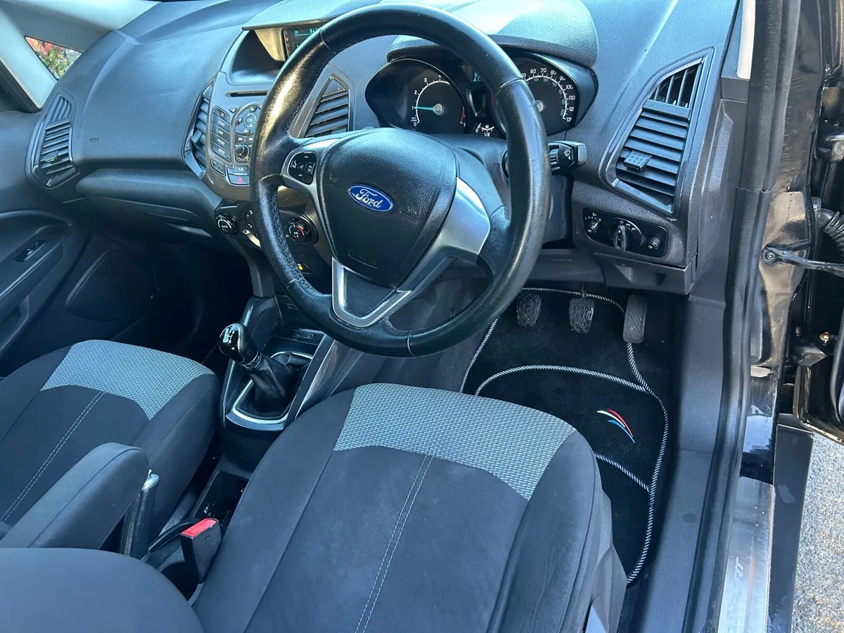 Ford EcoSport 2014 Petrol 1.5 - Image 4