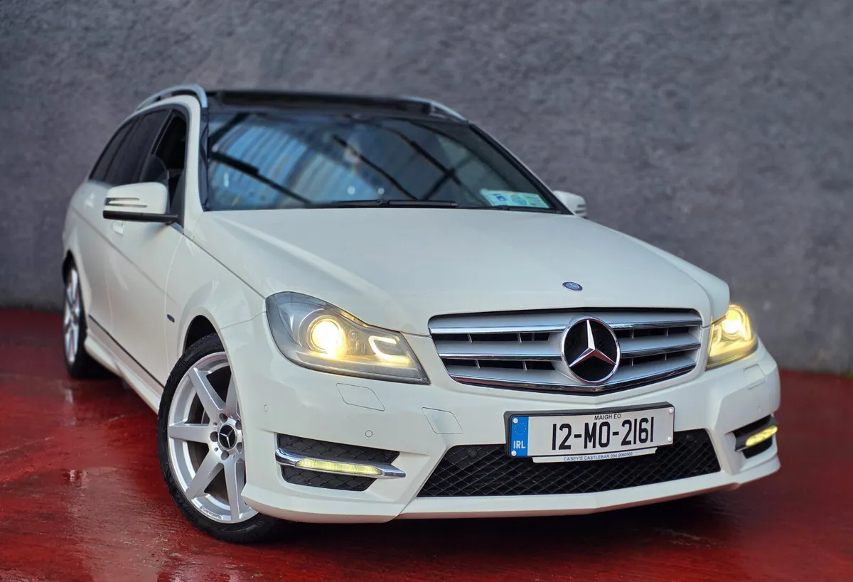 Mercedes-Benz C220 Sport Estate Auto ~pan roof - Image 4