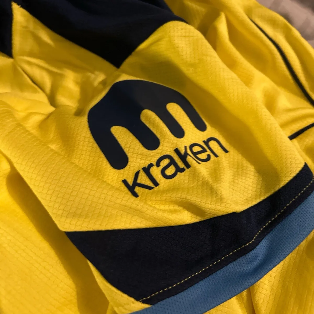 Kids Spurs away jersey and shorts 25/26 - Image 2