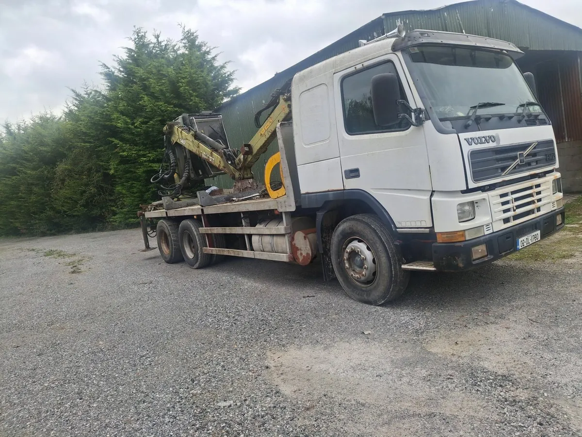 Volvo Other 2002 - Image 2