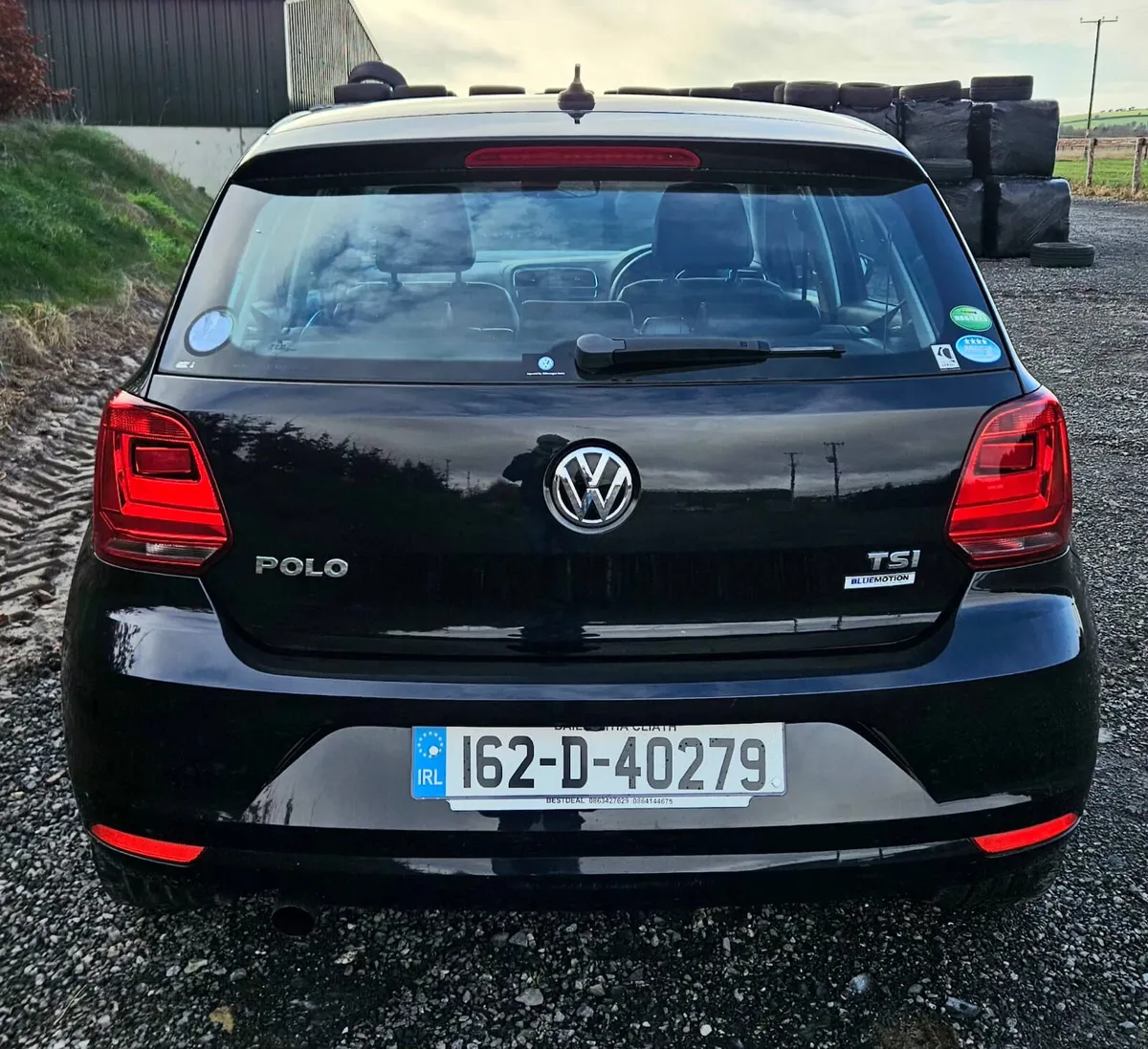 Volkswagen Polo 2016 Automatic with only 61000 km - Image 3