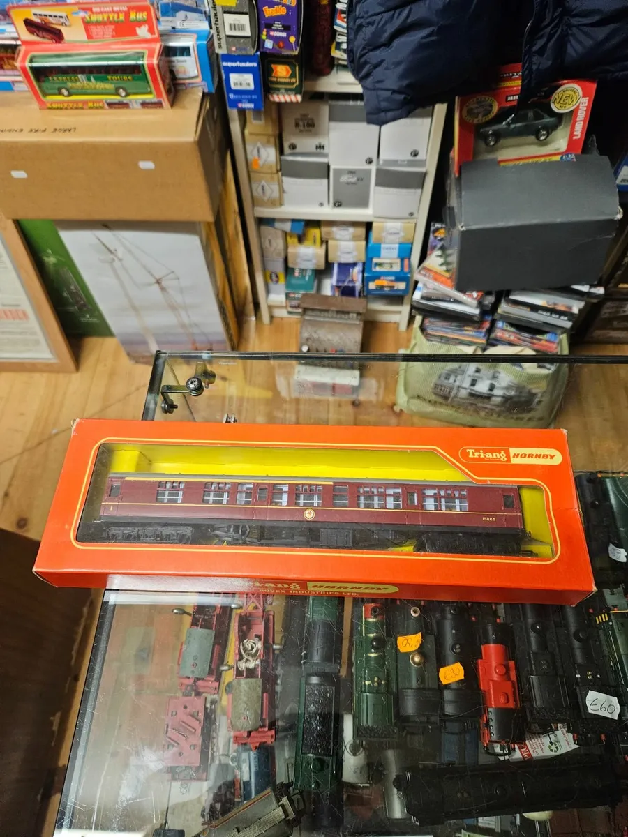 Hornby OO Gauge Carraige