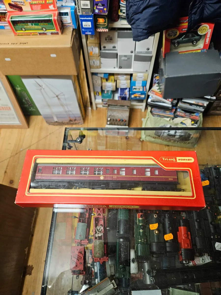 Hornby OO Gauge Carraige