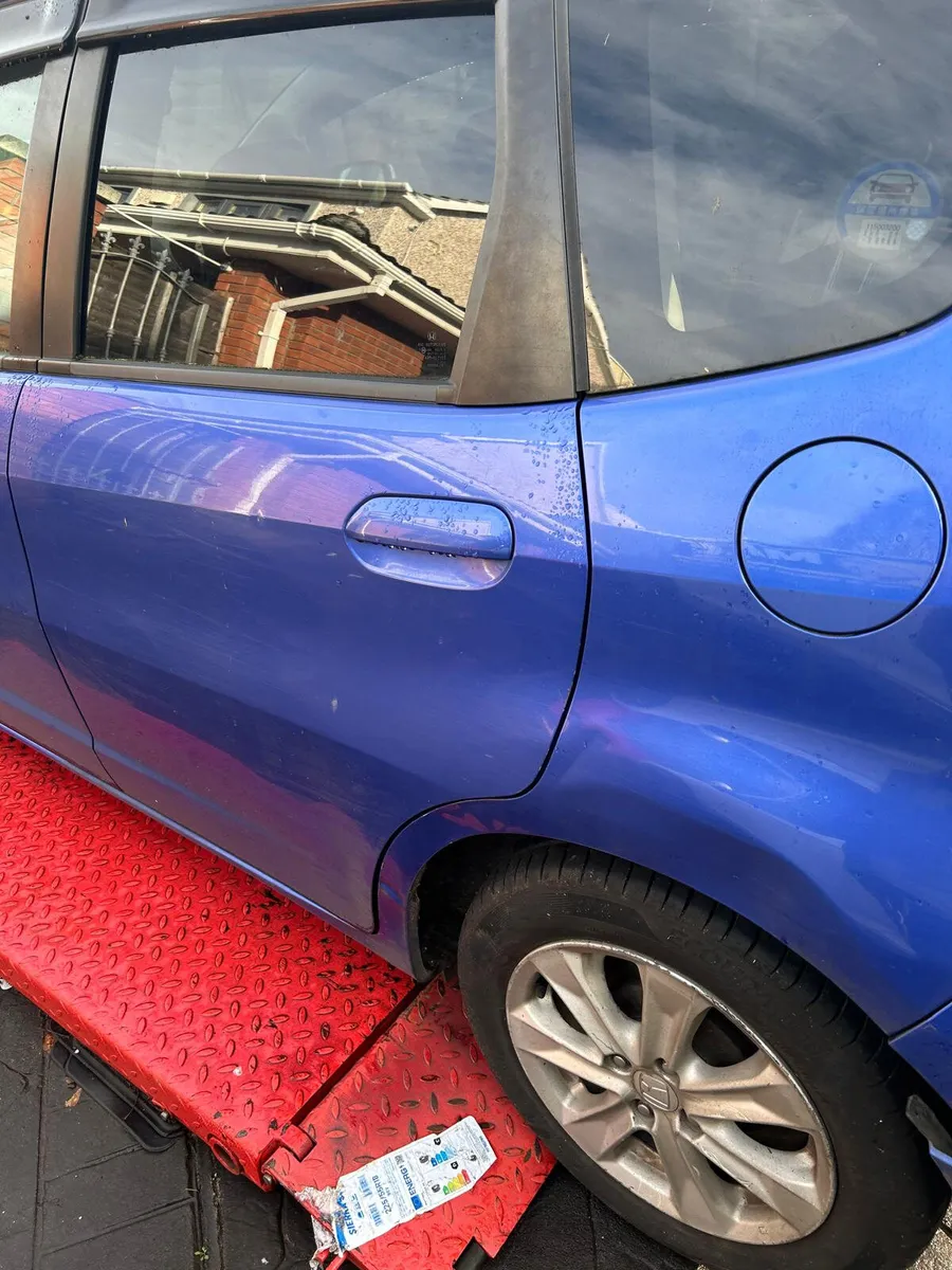 2011 honda fit automatic hybrid €2200 - Image 4