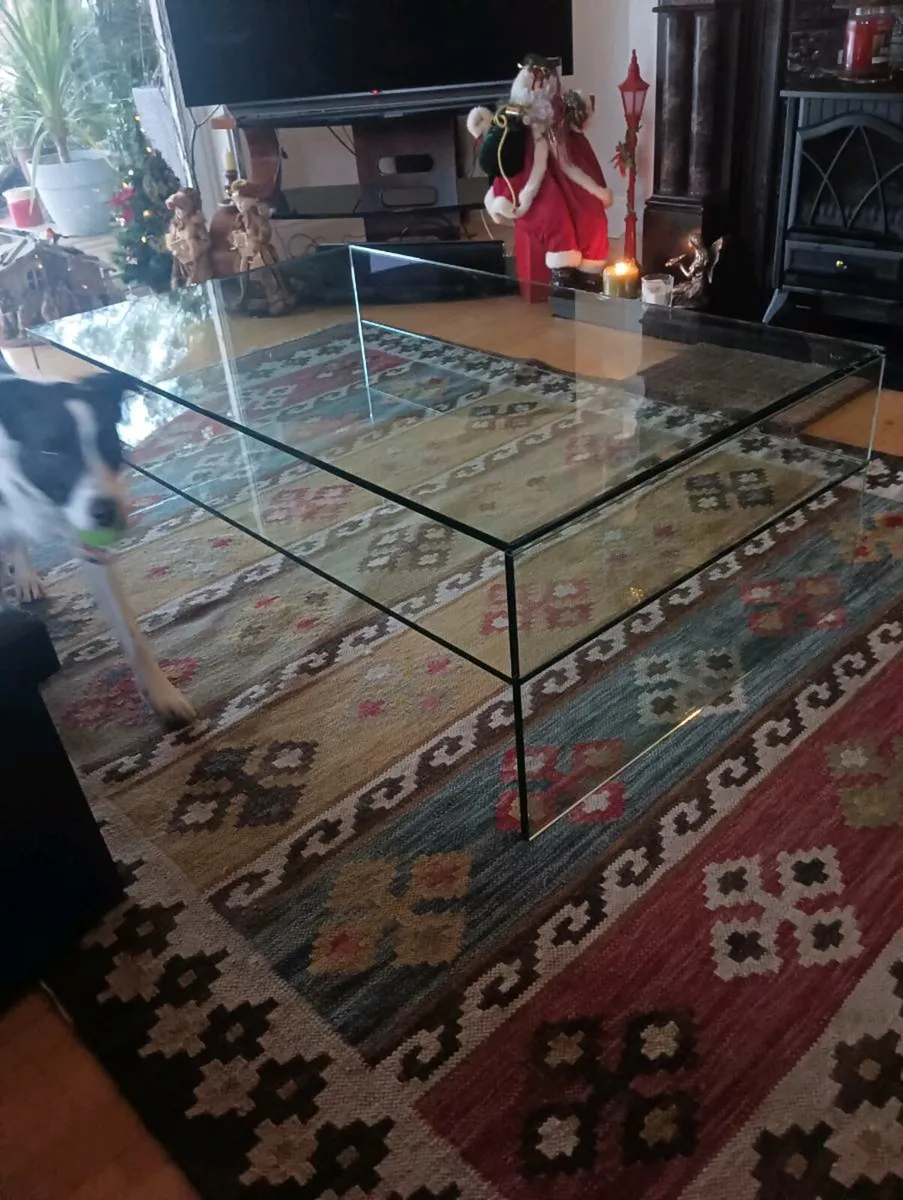 Beautiful solid glass table, like new,150 - Image 1