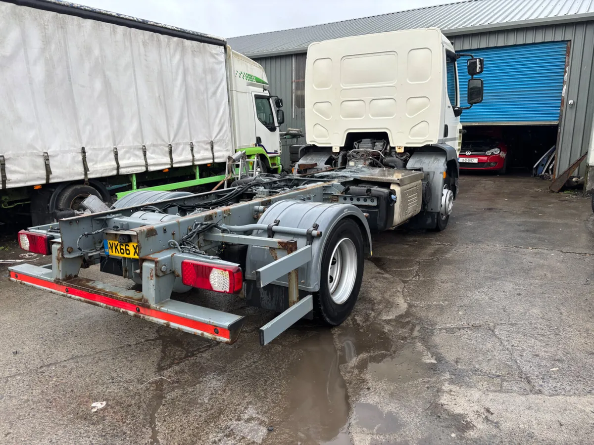 Daf LF220 chassis and cab ADR - Image 4