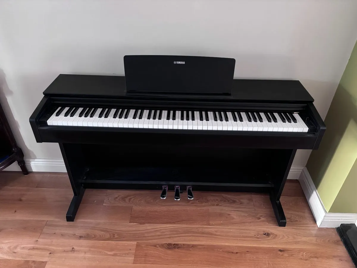 Yamaha YDP-143 Digital Piano - Image 3
