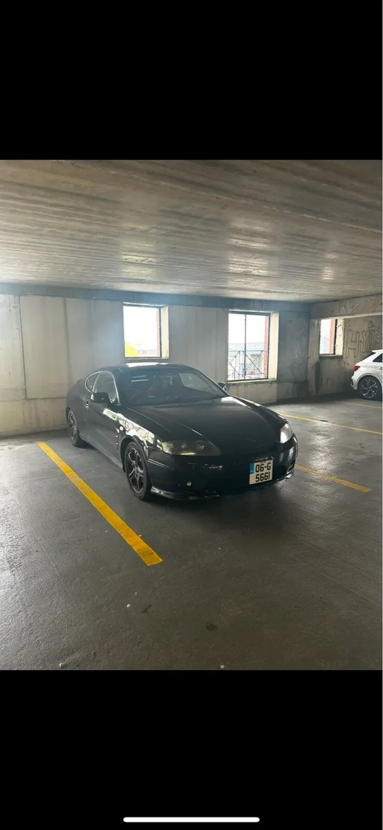 Hyundai coupe 1.6L petrol - Image 3