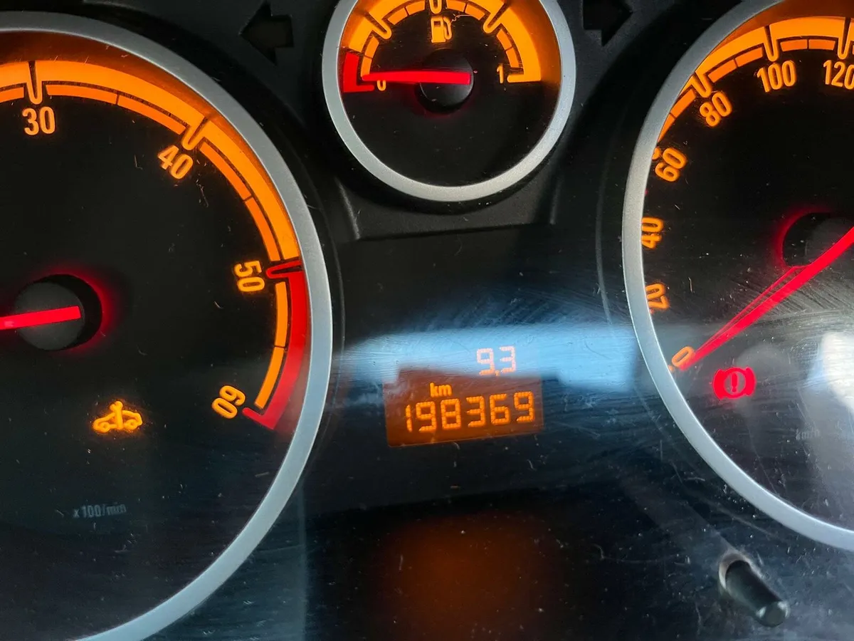 Opel Corsa - Image 2