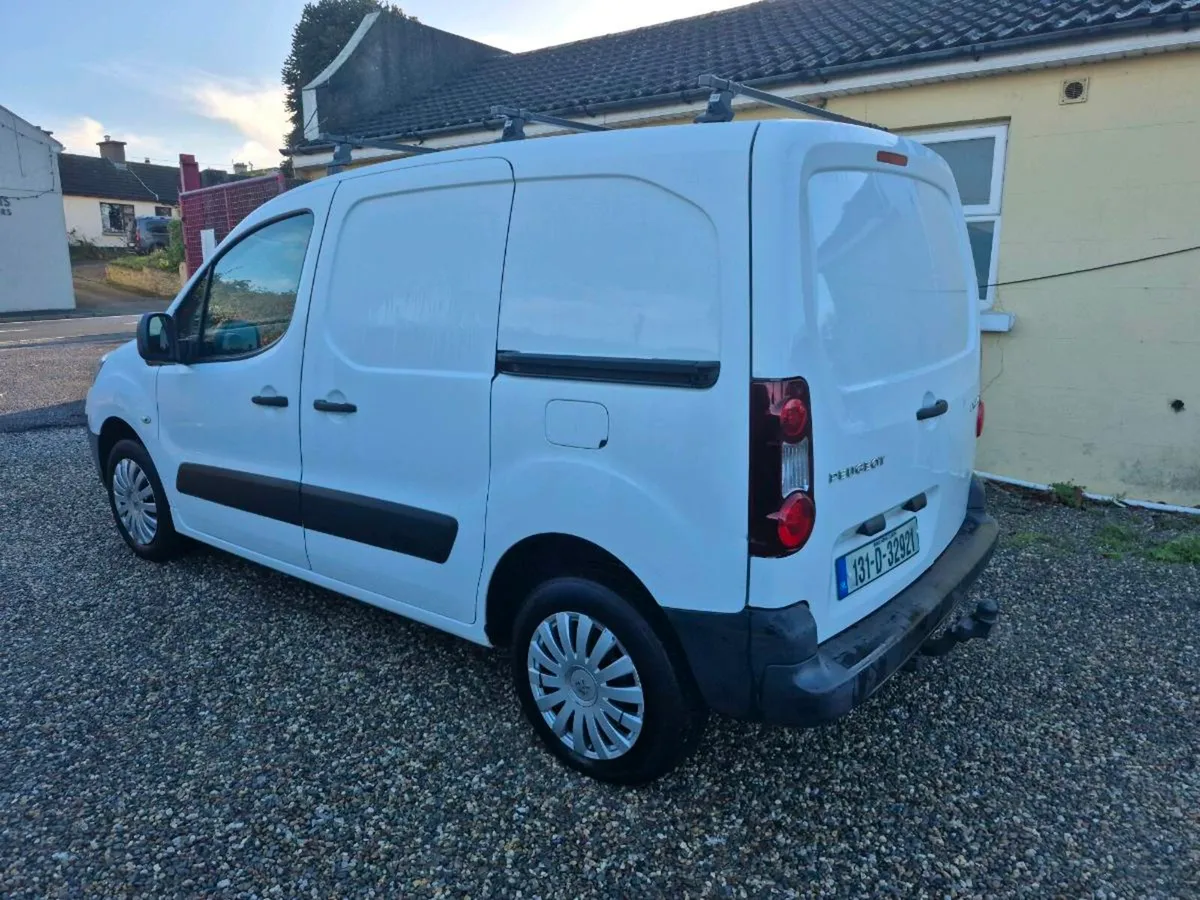 PEUGEOT PARTNER**3 SEATER**VERY CLEAN VAN** - Image 3