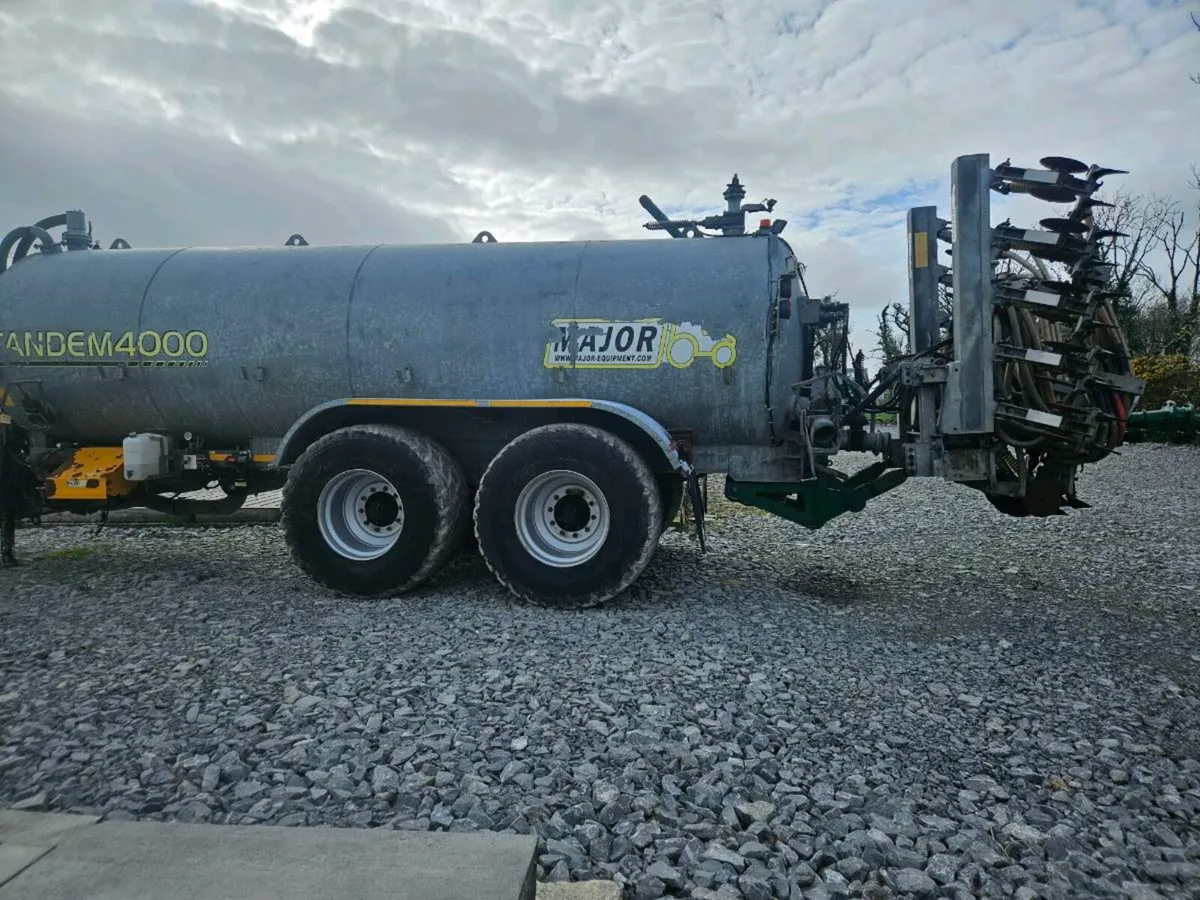4000 gallon major tanker - Image 4