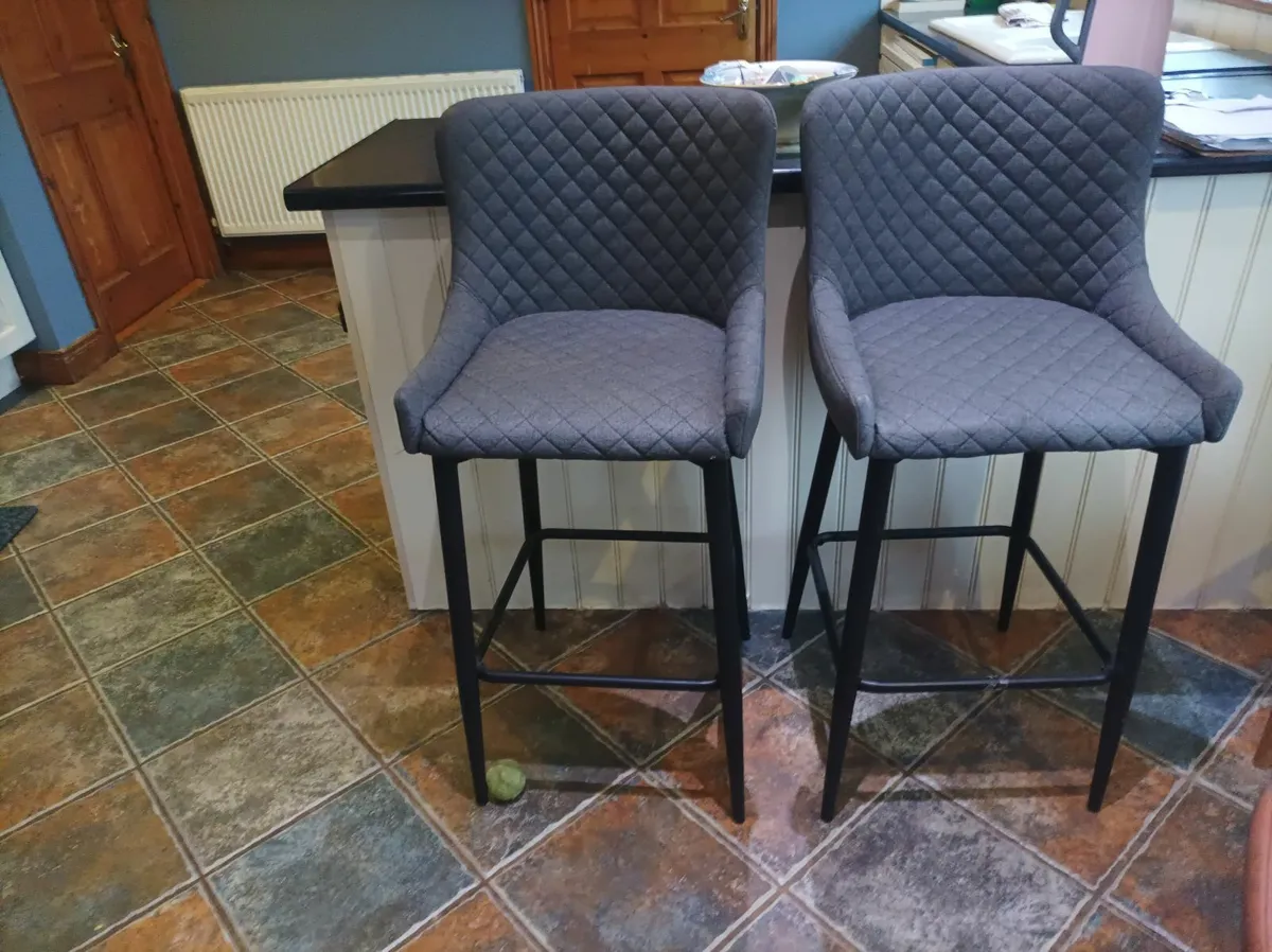 Kitchen bar stools