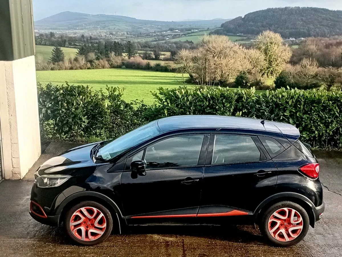 2015 RENAULT CAPTUR 1.5DCi ☆ IMMACULATE ☆ - Image 3