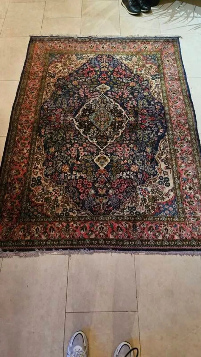Must go! Final reduction100% wool persian rug - Image 1