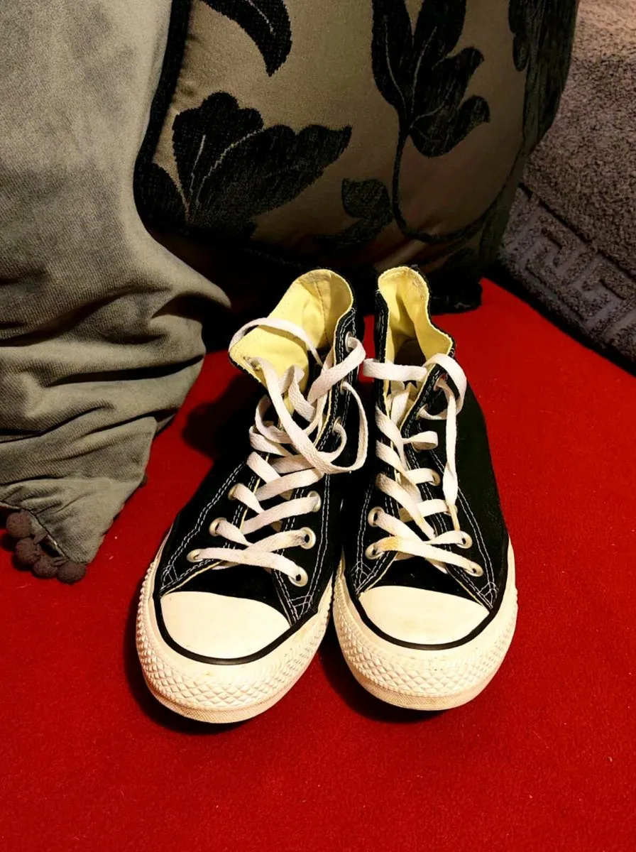 Classic Black Converse Chuck Taylor High-Tops – Si - Image 1