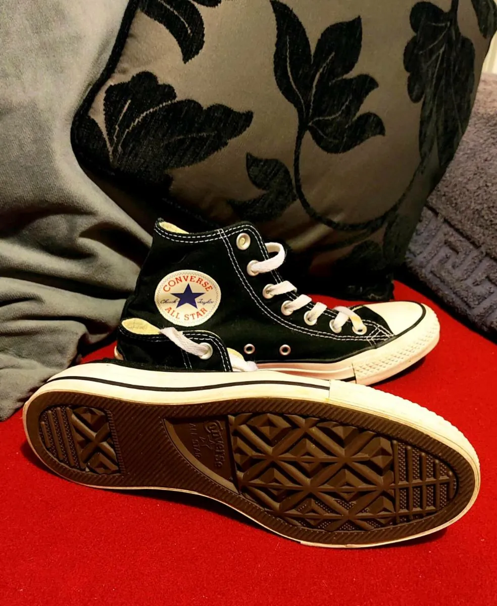 Classic Black Converse Chuck Taylor High-Tops – Si - Image 4