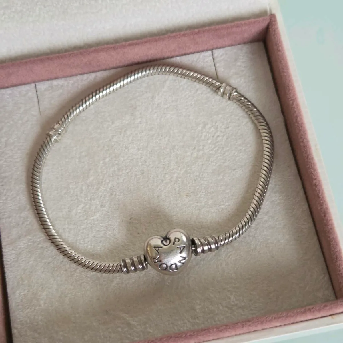 Pandora bracelet heart clasp size 19cm - Image 2