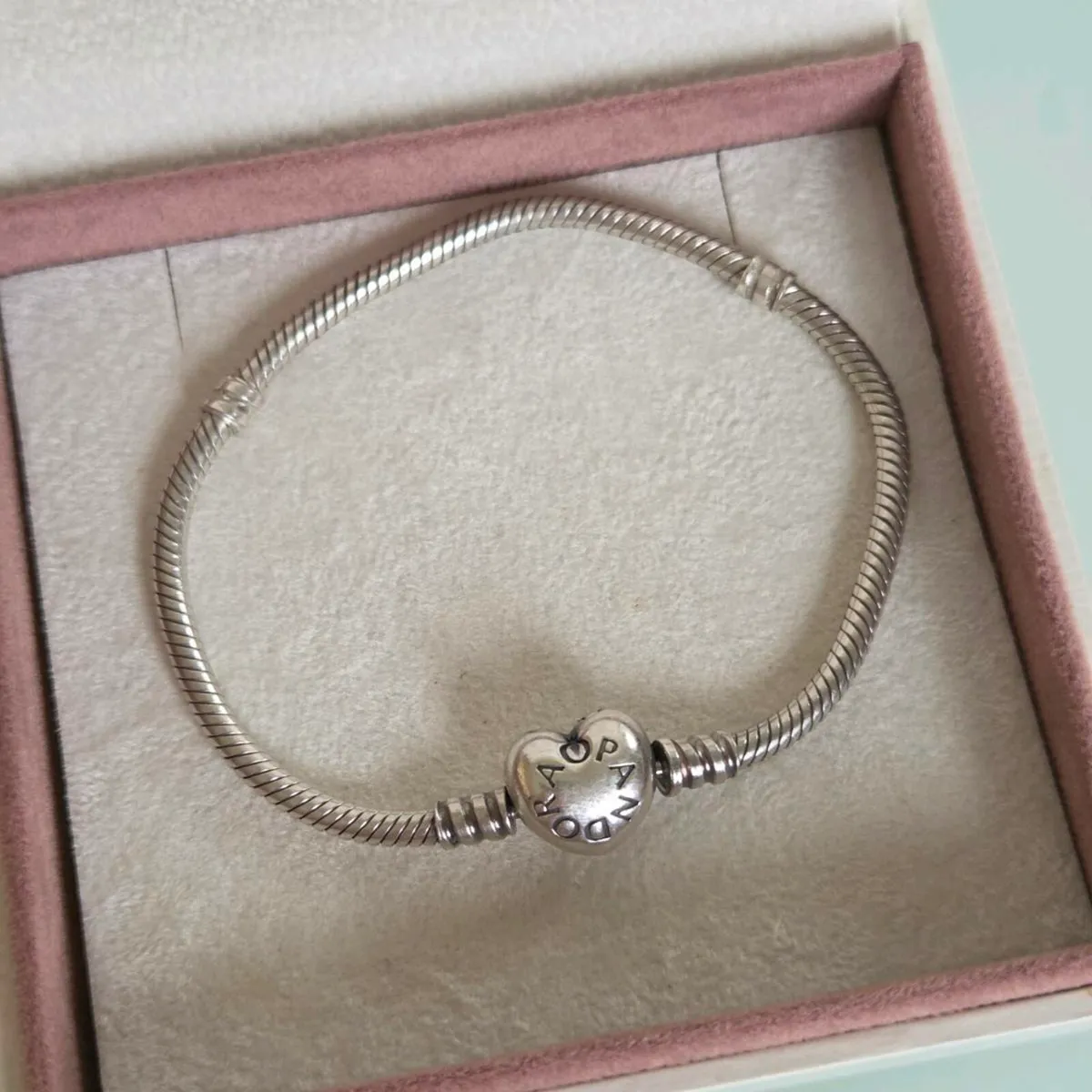 Pandora bracelet heart clasp size 19cm - Image 3