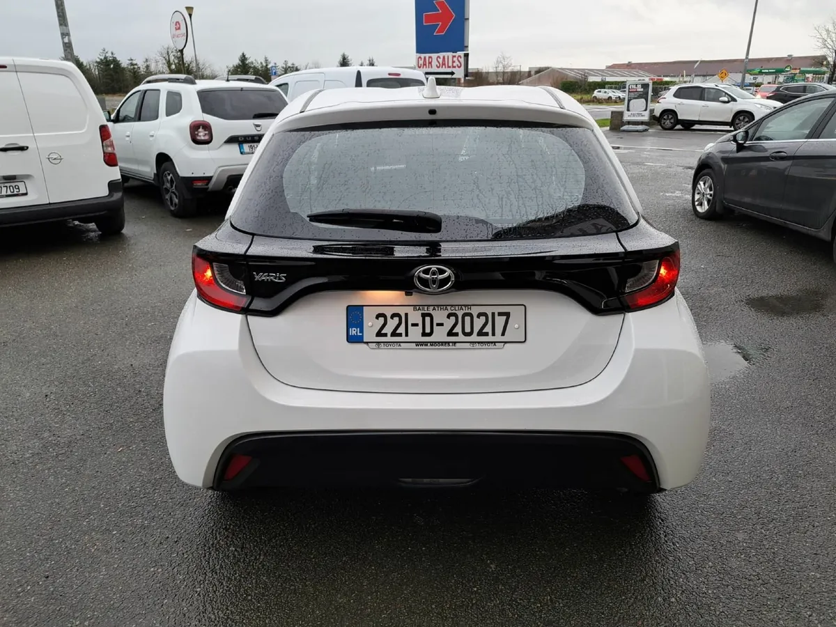 Toyota Yaris 2022 1.0 Petrol New Nct 12/27 Tax 26 - Image 3