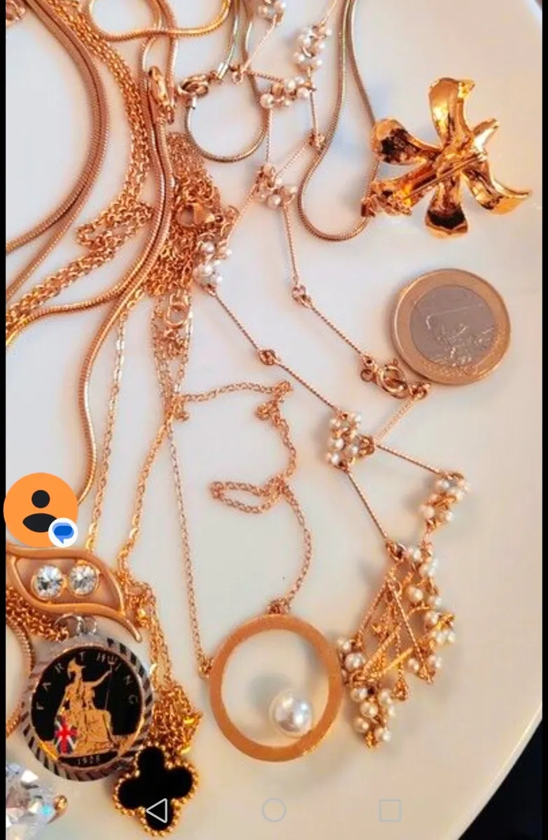 10 assorted pendants - Image 3