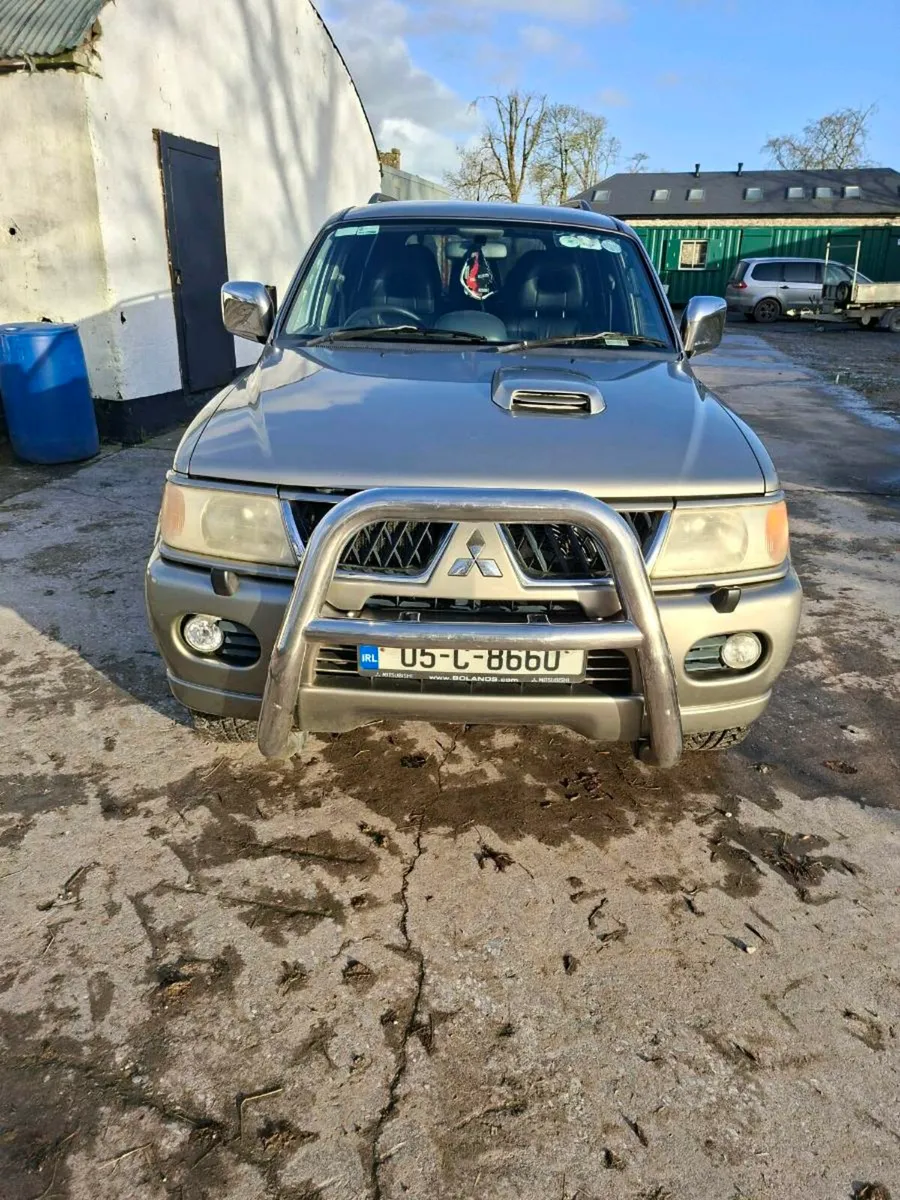 CREWCAB PAJERO SPORT - Image 4