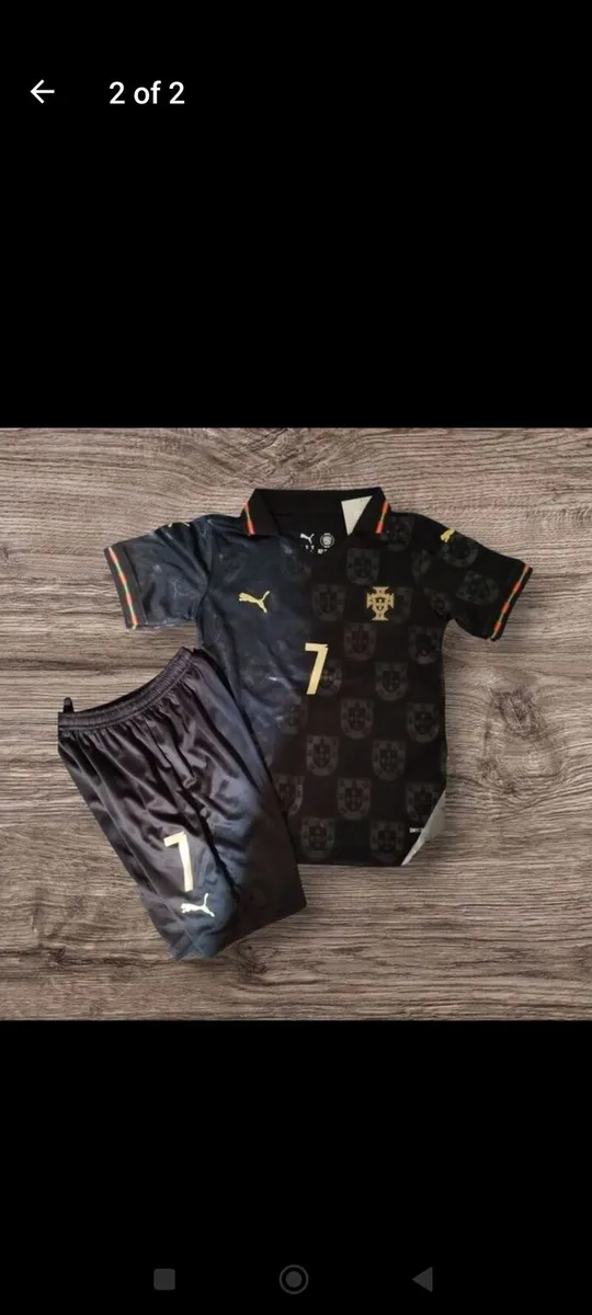PORTUGAL (AWAY)(RONALDO 7) KIDS KIT, 6/7,7/8 YRS - Image 2