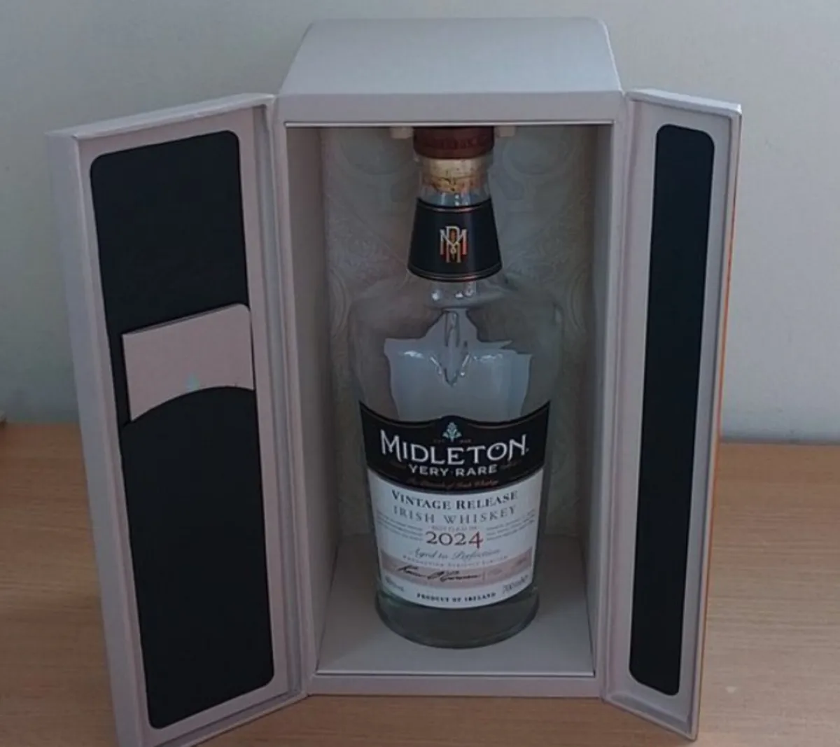 MIDLETON 2024 BOX 📦 - Image 1