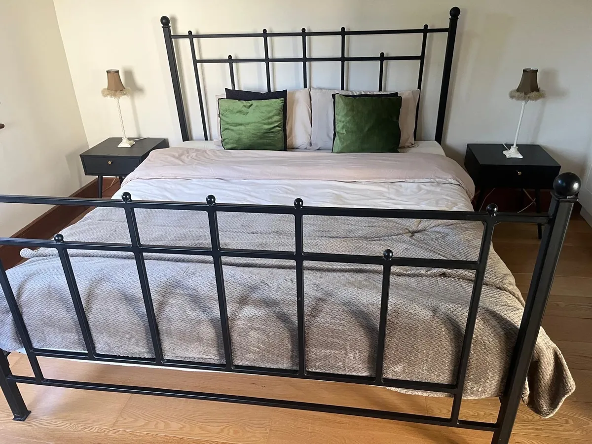 6ft Iron Bed - Image 2