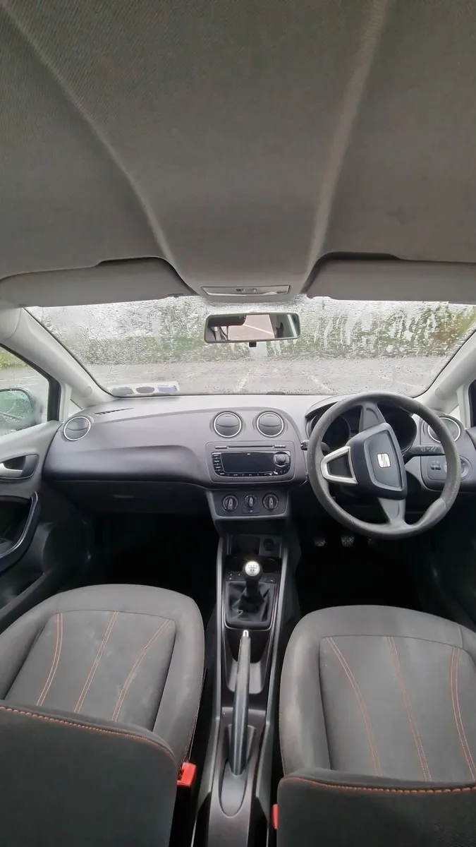 SEAT Ibiza 2011 - Image 3