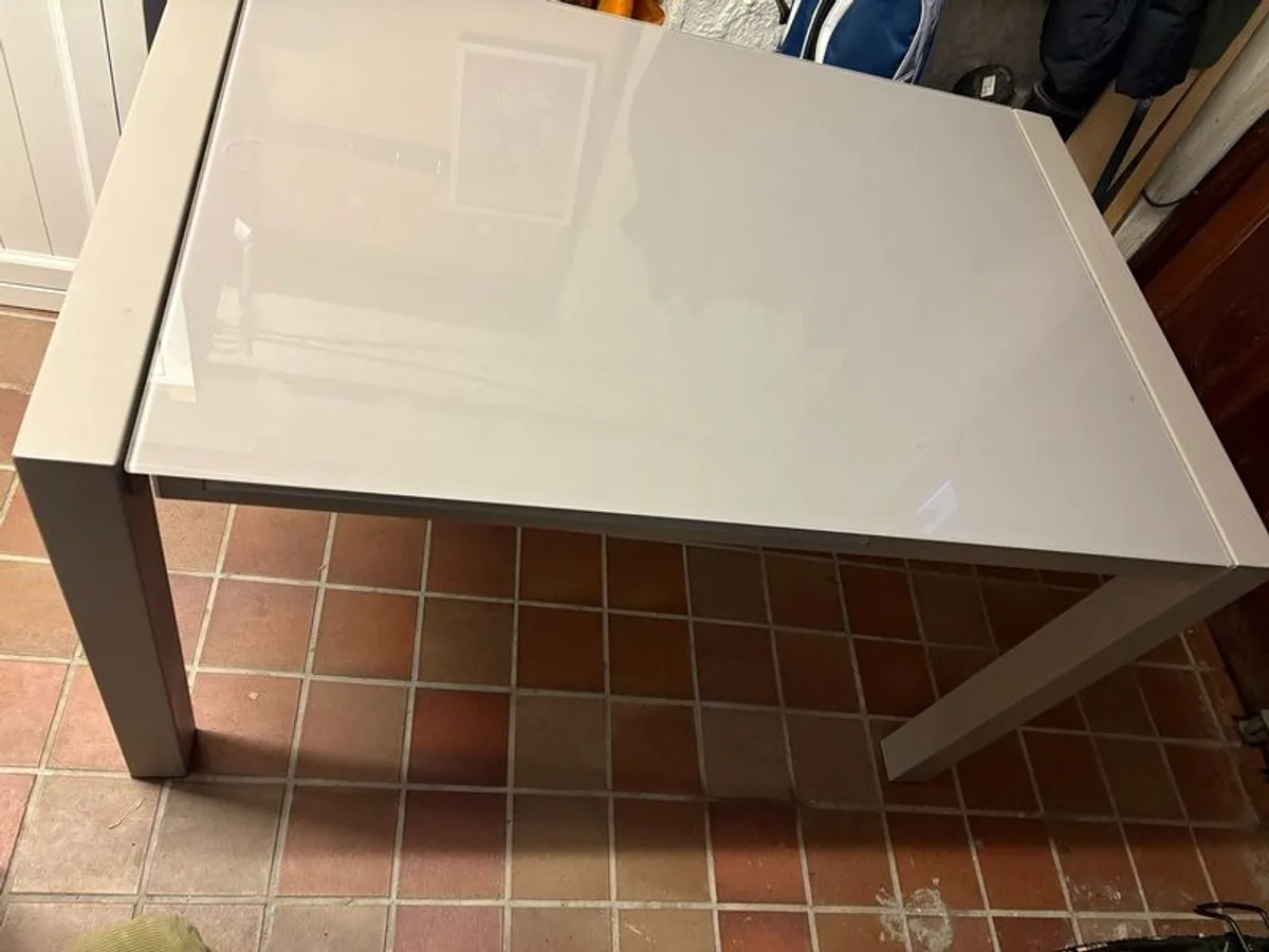Extendable Dining Table - Image 1