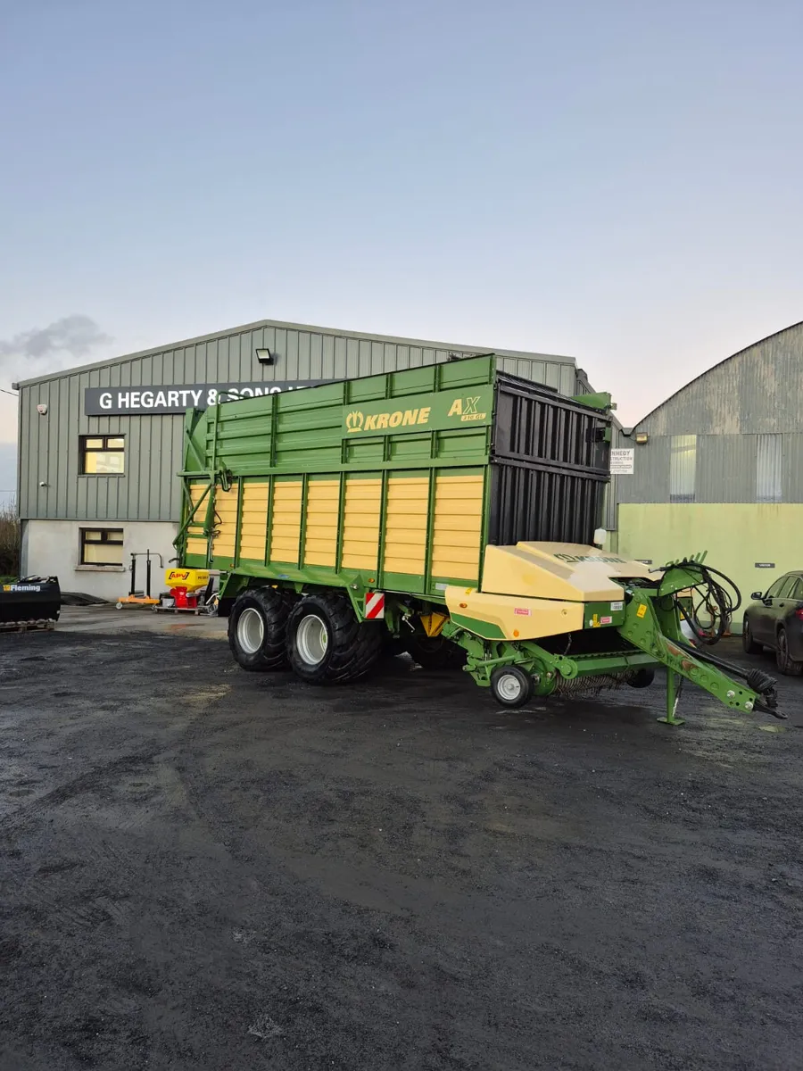 Krone AX310 GL Silage Wagon - Image 2