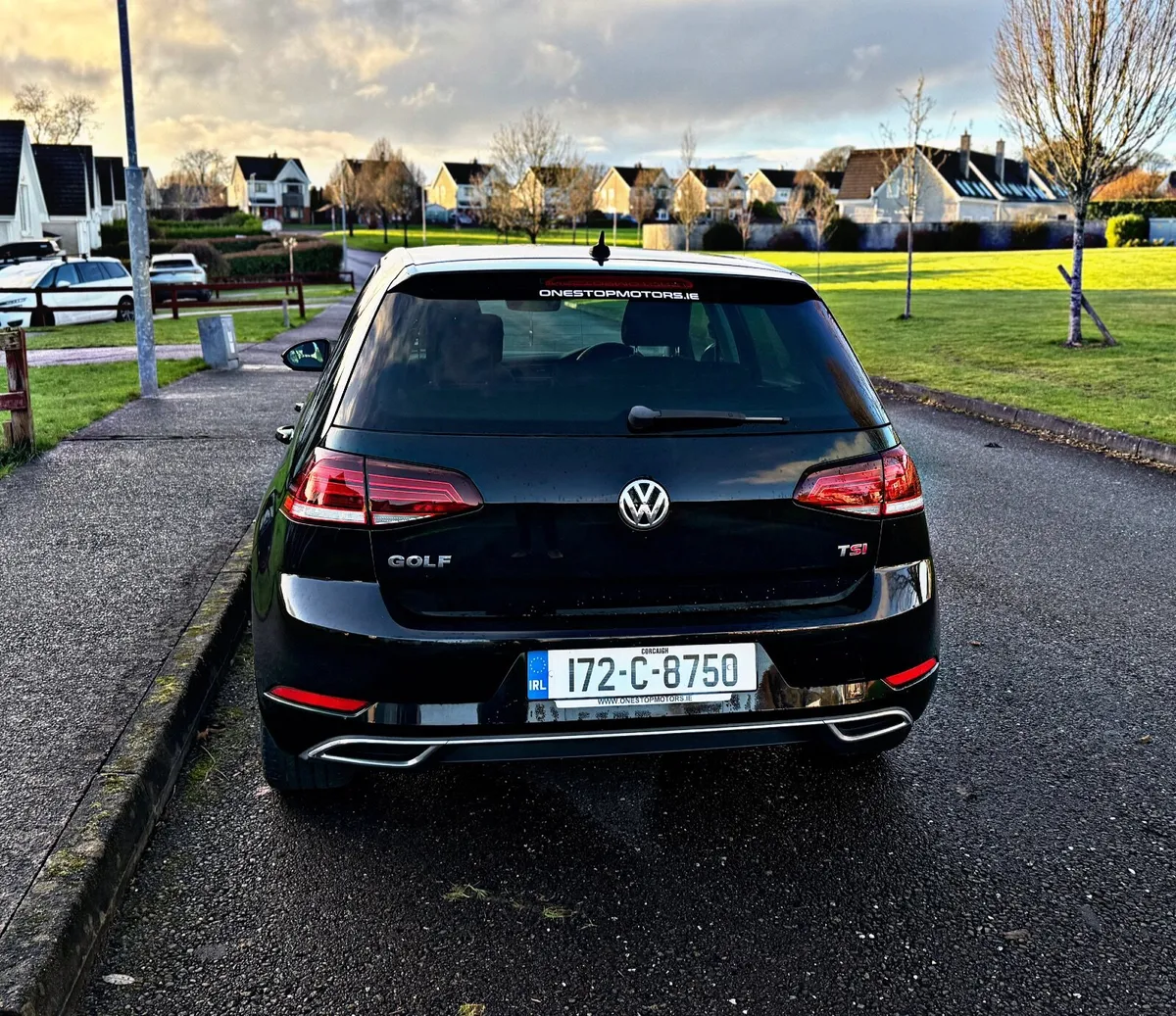 2017 VW Golf 1.4 TSI Highline Auto DSG Low KM - Image 3