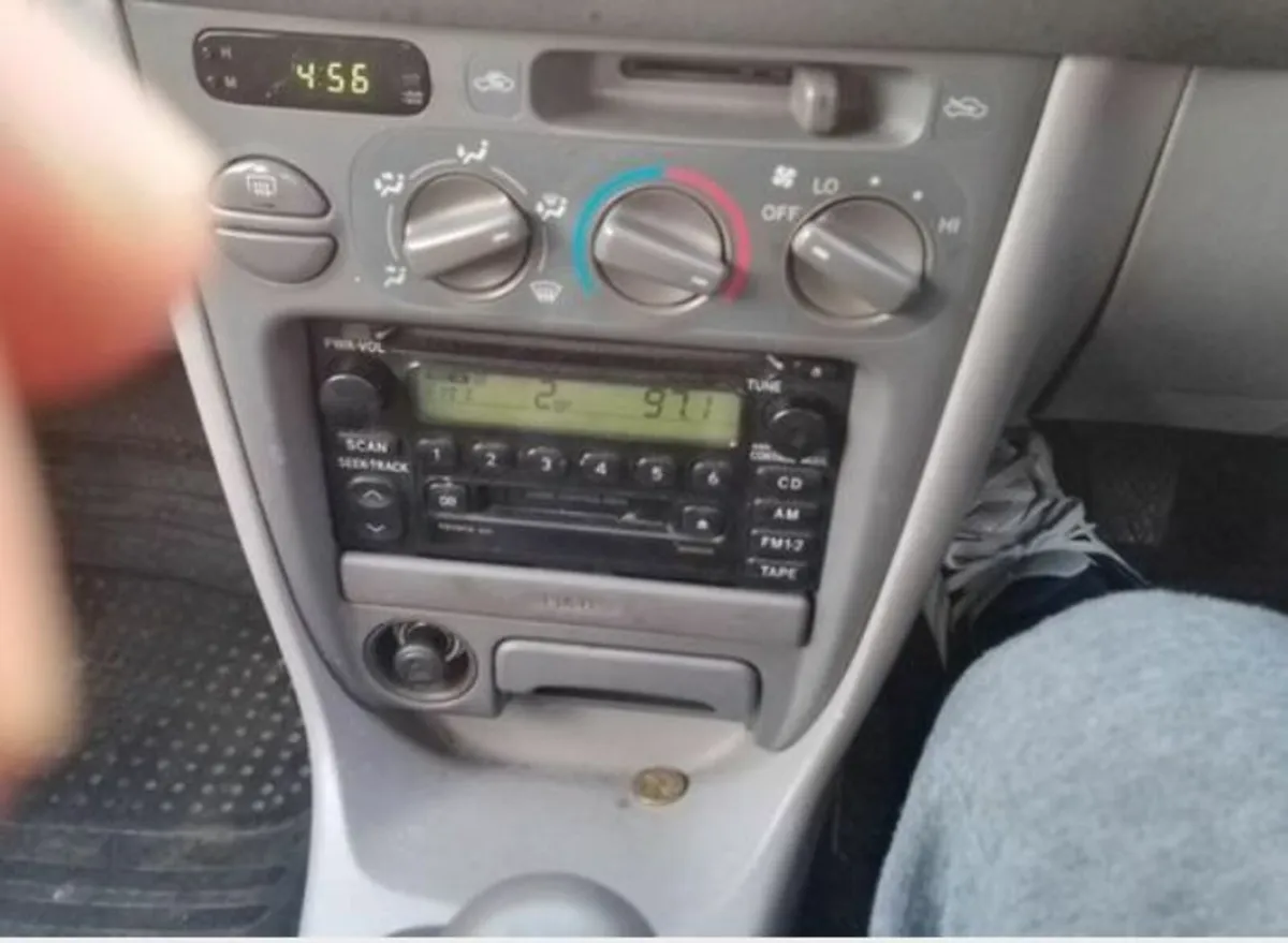 Toyota Camry & Others 1999-2003 Double DIN Radio - Image 1