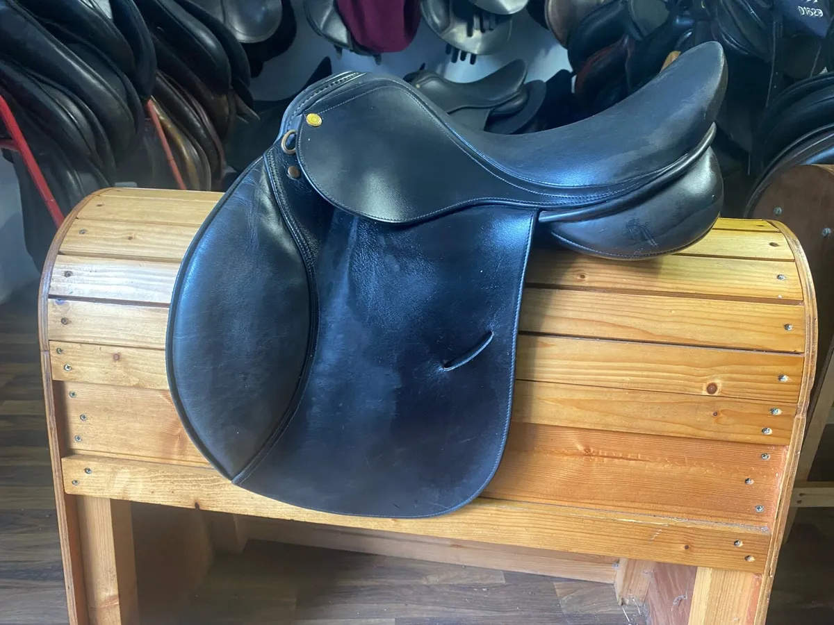 Leather saddle  16” premier pony black - Image 1
