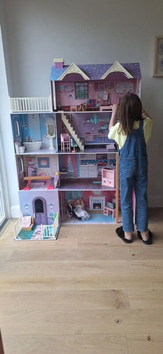 Wooden Doll House - Image 2