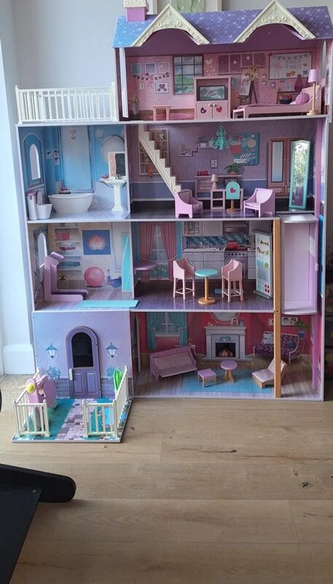 Wooden Doll House - Image 3