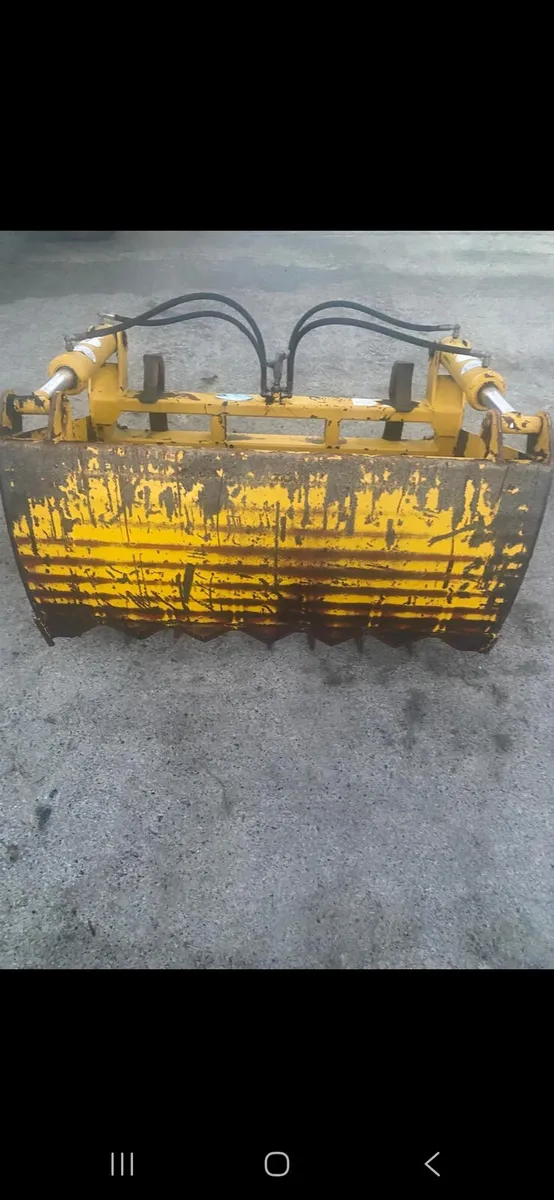 Silage Grab - Image 1