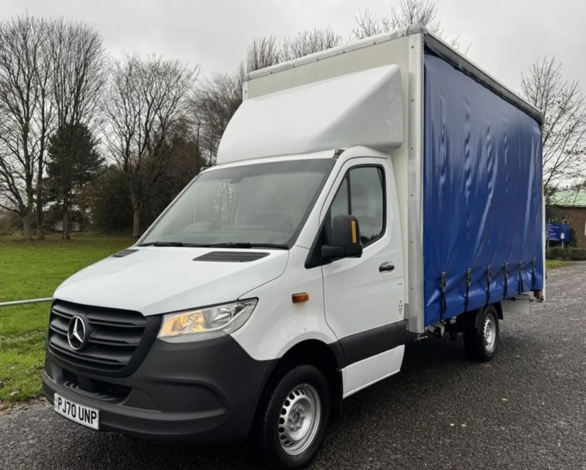 2020 MERCEDES-BENZ SPRINTER Curtainside Tail Lift - Image 1