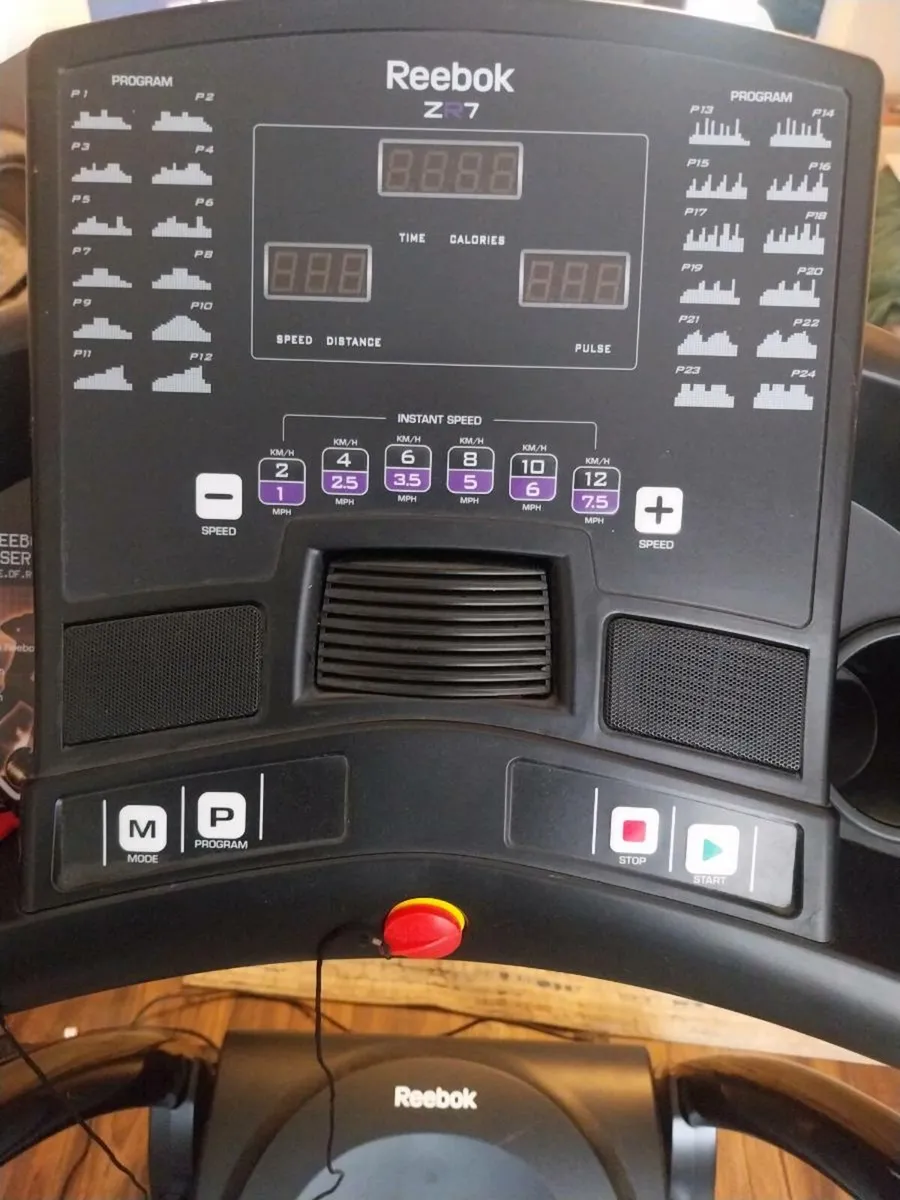 Reebok ZR7 treadmill - Image 3