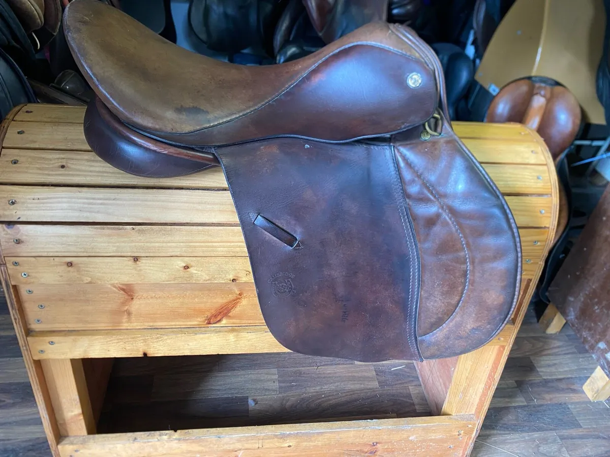 Leather saddle symonds brown 17.5 - Image 3
